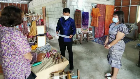 กรมหม่อนไหม นำ อนุกมธ.เกษตร ตามงานศูนย์หม่อนไหมฯ นราธิวาส แบบครบวงจร