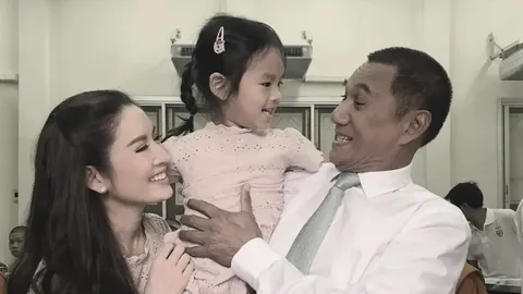 แอฟ ทักษอร โพสต์อาลัย สรพงศ์ ชาตรี แม้จากไปแต่จะอยู่ในใจตลอด