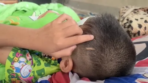 พ่อแม่พาลูกชาย ป.4 เข้าแจ้งความครู ใช้แปรงลบกระดานตีหัวแตก ซ้ำไม่พารักษา