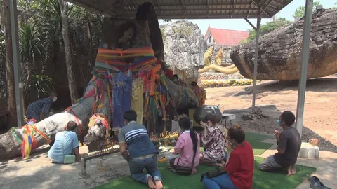 ถูกใจคอหวยจุดธูปอธิษฐาน เจ้าแม่ตะเคียนทอง-ทิพย์ เลข 3 ตัวโผล่ให้เห็นจะจะ (คลิป)
