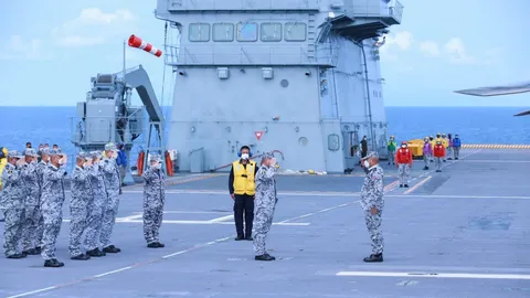 รอง ผบ.ทร. ตรวจเยี่ยมการฝึกยิงตอร์ปิโด MK46 ภาคทะเล พื้นที่อ่าวไทย