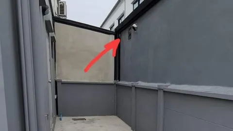 อยากให้แก้ไปฟ้องเอา เพื่อนบ้านต่อปล่องดูดควันใส่หลังบ้าน มาเต็มทั้งควัน-กลิ่น 