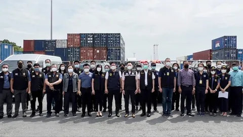 ศุลกากรท่าเรือกรุงเทพปิดล้อมตรวจค้นป้องกันลักลอบส่งออกยาเสพติด