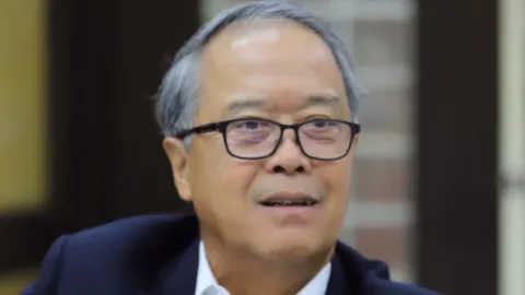 “ชูศักดิ์” โต้ “สมชาย" ไม่มีอะไรต้องกังวล ปม หัวหน้าครอบครัว "เพื่อไทย"