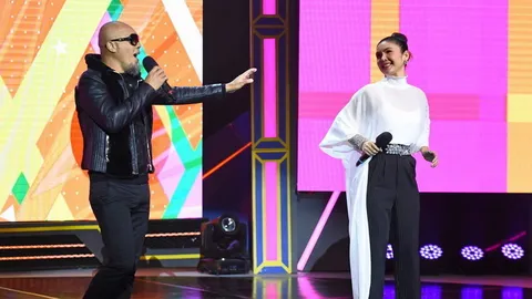 “ฝน” ร้องอ้อนร็อกเกอร์ “อี๊ด วงฟลาย” ใน “ไมค์คู่ ไม่รู้ใคร The Featuring Show”