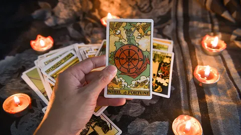 ดูดวงไพ่ยิปซี รายปักษ์ 1-15 เมษายน 2565 การเงิน การงาน ความรัก ครบทั้ง 12 ราศี