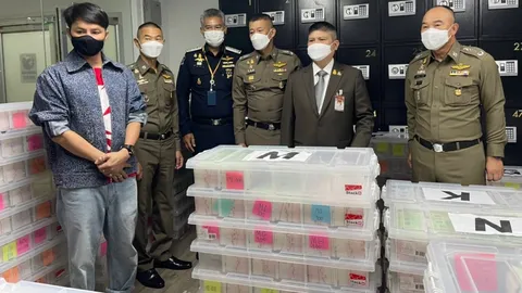 "แรมโบ้" นำ ตร. บุกค้นกองสลากพลัส พบขายหวยเกินราคา มีกว่า 4.4 ล้านใบ