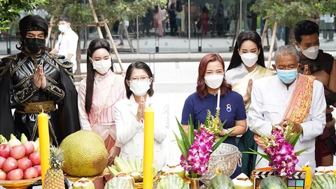 “กอล์ฟ-โอห์ม-ไอซ์-เทียน” นำทีมบวงสรวงละคร “ศึกเสน่หาไกรทอง-ชาละวัน”