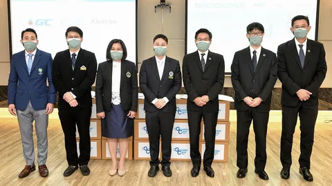 บริษัทคาเนโบ และ บริษัทจีซี มอบชุด PPE ระดับ 2 ในโครงการ “แยกขวดช่วยหมอ”