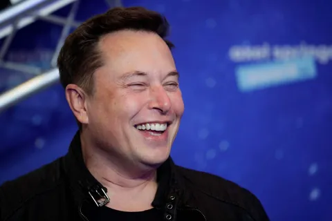 Elon Musk เล็งสร้างแพลตฟอร์มโซเชียลมีเดีย เนื่องจากไม่พอใจแนวทางของ Twitter