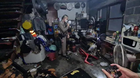 เพื่อนบ้านโหด บุกราดน้ำมันจุดไฟเผาหวังฆ่าทั้งเป็น ได้บ่อโคลนช่วยชีวิต