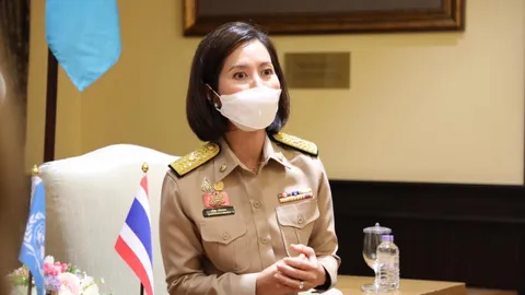 “ตรีนุช” ชูแอป MOE Safety Center