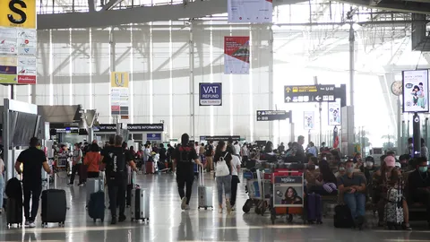 สนามบินสุวรรณภูมิผู้โดยสารทะลักหมื่นคน