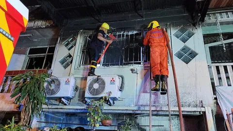 ไฟคลอก 3 ศพ