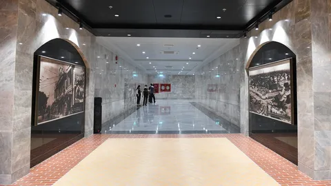 จุดเช็กอินใหม่สนามหลวง อุโมงค์เดินลอดถนนมหาราช