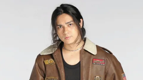 “แน็ก ชาลี” เห็นสัจธรรมเริ่มต้นเด็กสุดสู่การยืนรับไหว้น้องๆ เผยก้าวเข้าวงการเกือบ 30 ปี