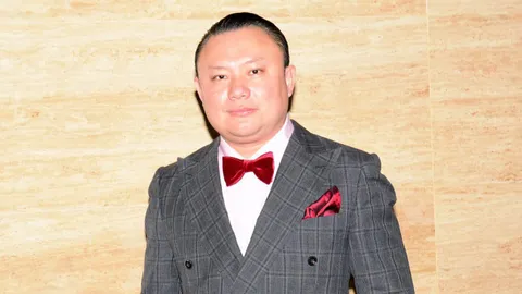 ช่วงหยุดยาว "เทอดศักดิ์ บุญทศ" พาครอบครัวไปสิงคโปร์ และตระเวนกินร้านดังทั่วเกาะ