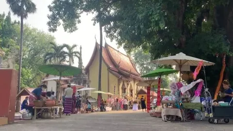 ชาวบ้านเชียงใหม่ ร่วมเรี่ยไรทำบุญช่วยวัดขะจาว ขาดค่าน้ำค่าไฟ มีพระรูปเดียว