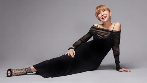 สวยตะลึง ตุ๊กตา จิตรลดา โมทั้งตัว ลุคใหม่ปั๊วะปัง โกงอายุ  