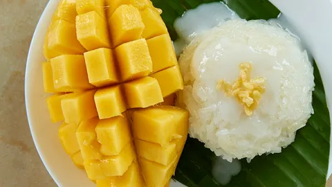 ข้าวเหนียวมะม่วงร้านดัง ยอดพุ่งรับกระแสมิลลิ