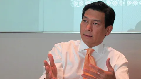 "ปานปรีย์ พหิทธานุกร" ภูมิใจสุดๆ เมื่อลูกสาวคนสวยตั้งใจเรียนจนจบโทแล้ว