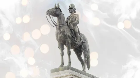 พระคาถาบูชา ร.5 บูชาเป็นประจำเสริมชะตา ค้าขายคล่อง ปลดหนี้ 