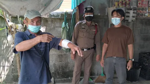 ล่าตัว ชายนิรนามพกมีดพร้า ฟันแขนชาวบ้านเป็นแผล เย็บ 18 เข็ม หลบหนี