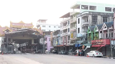 คาร์บอมบ์ฝั่งเมียวดี ทำการค้าแม่สอดเงียบเหงา ยังไม่มีใครอ้างความรับผิดชอบ (คลิป)