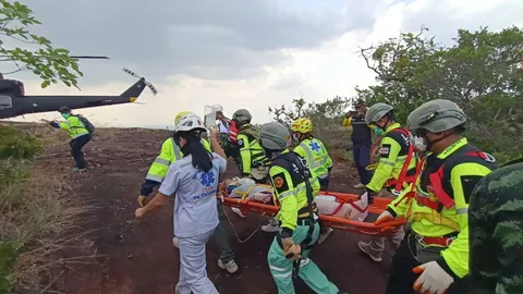 บึงกาฬร่วมกับทหาร และทีมแพทย์ ซ้อมแผนรับส่งผู้ป่วยทางอากาศบนถ้ำนาคา