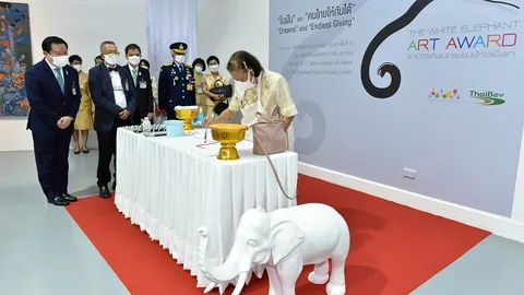 นิทรรศการศิลปกรรมช้างเผือก รวมผลงานเด่นศิลปะร่วมสมัย ผ่านการรังสรรค์ของศิลปิน