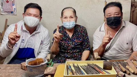 "เอกเมธ" ชู "สร้างแรงงานทักษะเฉพาะทาง" เรียนรู้งานฝีมือช่างไม้