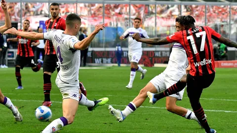 "เอซี มิลาน" เฮท้ายเกม เบียดเฉือน "ฟิออเรนตินา" รั้งจ่าฝูง กัลโช่ เซเรีย อา