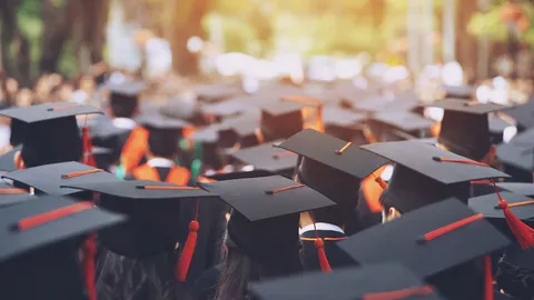 อว.เตรียมปรับหลักสูตร ป.ตรี ให้จบเร็วขึ้นก่อน 4 ปี