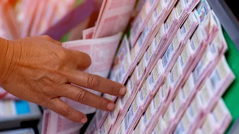 สมัครขายหวยดิจิทัลวันแรก 2,900 ราย