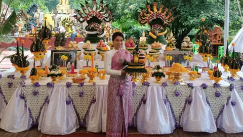 ต่าย อรทัย มารำบวงสรวงขอพรและร้องเพลงถวายพ่อปู่แม่ย่า ที่เกาะคำชะโนด