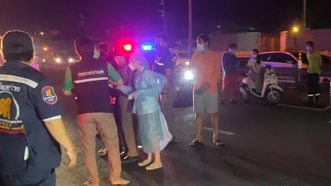 "แหลกเป็นชิ้น" เก๋งชน-รถตามเหยียบซ้ำ ลุง 66 ข้ามถนนเป็นศพตายสยอง (คลิป)