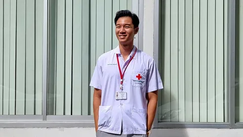 นพ.กันตพงศ์ ทองรงค์ แพทย์เวชศาสตร์ฟื้นฟูรุ่นใหม่ นำแรงบันดาลใจสร้างสมดุลชีวิต