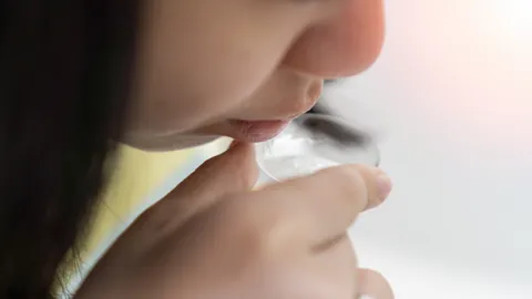 ATK น้ำลาย ดีไหม? ราคาเท่าไร ตรวจโอมิครอนแม่นยำแค่ไหน!!