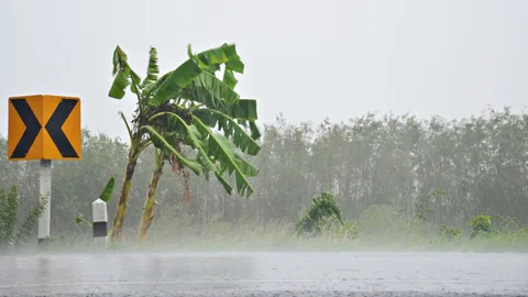 อุตุฯ ประกาศเตือนฉบับ 11 "พายุอัสนี" ยังส่งผลให้ไทยเจอฝนตกหนักบางแห่ง