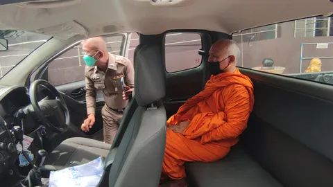 จับพระผอ.ศูนย์วิปัสสนา ร่วมสีกาคนสนิทโกง 18 ล้าน โอนแลกชิปเล่นพนัน