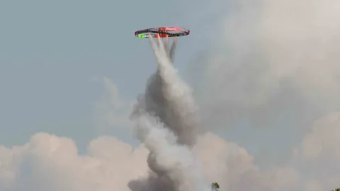 ยิ่งใหญ่หนึ่งเดียวครั้งแรกในรอบ 3 ปี ตะไล 10 ล้านทะยานเหินฟ้า บูชาพญาแถน