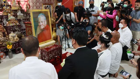 หมอปลาและทีม กราบขอขมาหลวงปู่แสง ยอมรับผิดขอหยุดทำหน้าที่ 2-3 สัปดาห์ (คลิป)