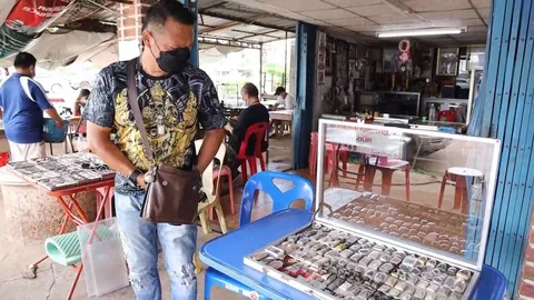 แผงพระเครื่องอุดรฯ ยังเงียบไร้เหรียญหลวงปู่แสง คาดคนยังไม่กระจายลงตลาด