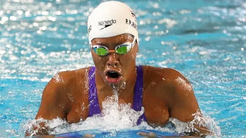 ทวงแชมป์สำเร็จ “เพียงขวัญ” ผงาดคว้าเหรียญทองว่ายน้ำกบ 200 เมตร ศึกซีเกมส์