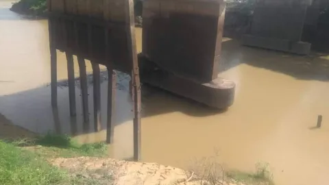 แจง "สะพานข้ามแม่น้ำชี" น้ำลดเจอเสาเอียง เหตุน้ำเซาะ-เร่งแก้ปัญหา