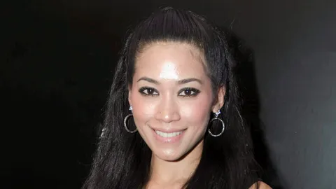 นักธุรกิจหญิงระดับไฮเอนด์ของอเมริกา "ลูกแดง-ดวงภัทร" ทายาทปาร์คนายเลิศ