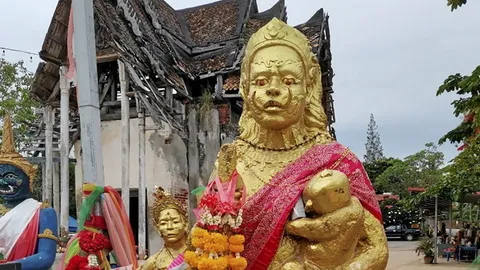 “ยักษ์แม่ใหญ่” จมใต้น้ำ 100 ปี ขึ้นมาให้โชคลาภ วัดนางตะเคียน