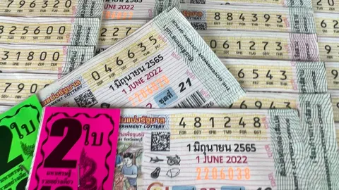 คอหวยเชียงใหม่ แห่ซื้อ เลขเด็ด "ชัชชาติ-พุ่มพวง" เกลี้ยงแผง