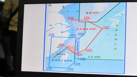จีนกร้าว ส่งบินรบ 30 ลำเข้าเขตป้องกันทางอากาศของไต้หวัน