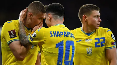 เพื่อรอยยิ้มคนทั้งชาติ